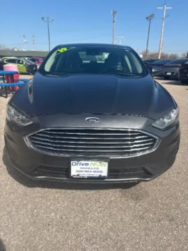 Photos of 2019 Ford Fusion SE for sale in Wichita, KS at Drive Now Wichita