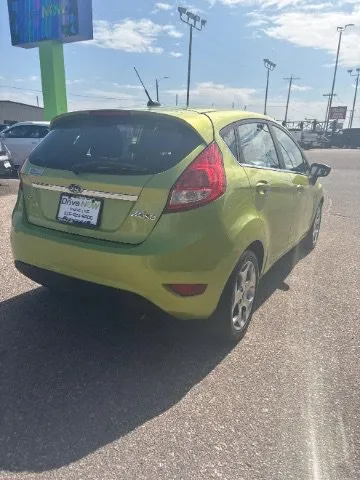 Ford Fiesta photo 7