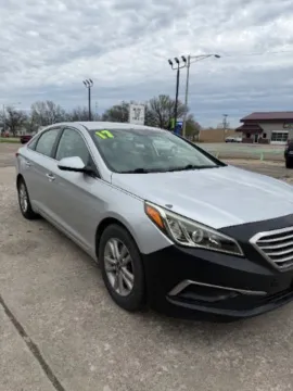 Photos of 2017 Hyundai Sonata SE for sale in Wichita, KS at Drive Now Wichita