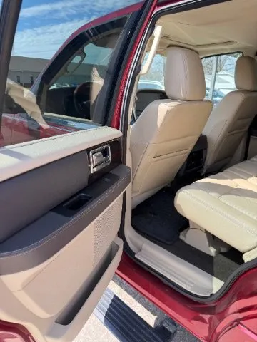 Lincoln Navigator photo 7