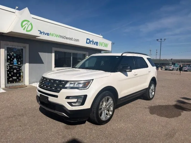 White 2017 Ford Explorer XLT for sale in Wichita, KS