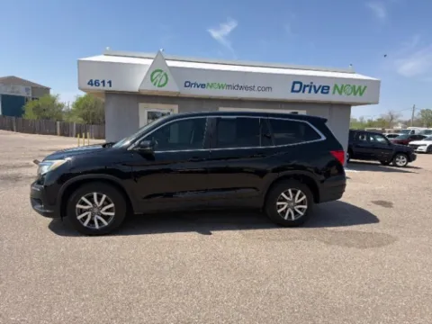 Photos of 2019 Honda Pilot EX-L for sale in Wichita, KS at Drive Now Wichita