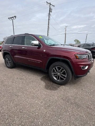 Red 2017 Jeep Grand Cherokee Limited for sale in Wichita, KS