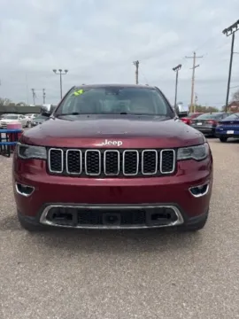 Photos of 2017 Jeep Grand Cherokee Limited for sale in Wichita, KS at Drive Now Wichita