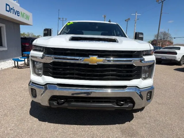 Chevrolet Silverado photo 8