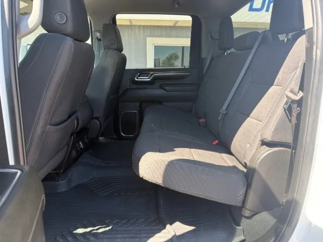 Chevrolet Silverado photo 9