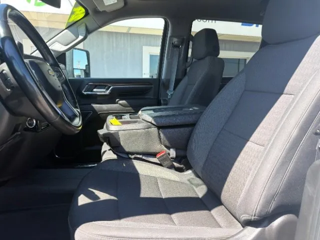 Chevrolet Silverado photo 10