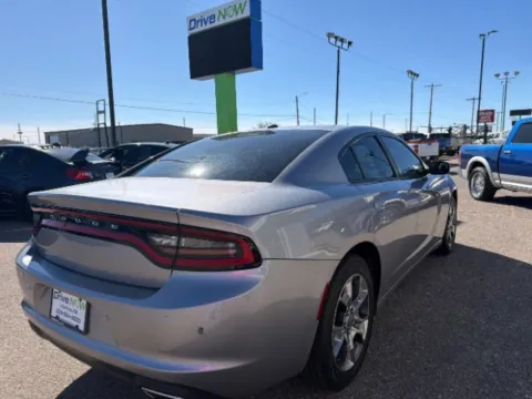 More photos of 2015 Dodge Charger SE at Drive Now Wichita, KS