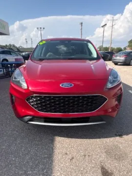 Photos of 2022 Ford Escape SE for sale in Wichita, KS at Drive Now Wichita