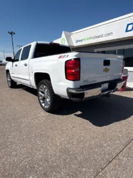 More photos of 2015 Chevrolet Silverado 1500 LT at Drive Now Wichita, KS
