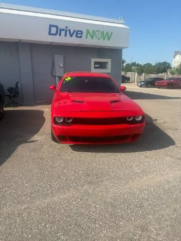 Dodge Challenger photo 4