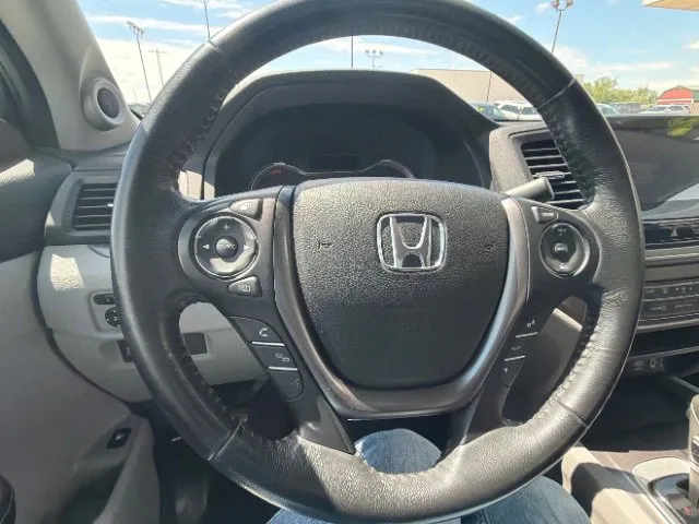 Honda Ridgeline photo 13