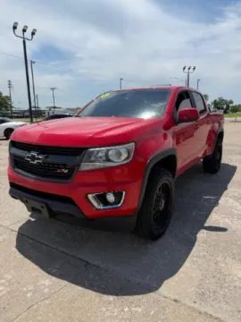 Red 2018 Chevrolet Colorado 2WD Z71 for sale in Wichita, KS