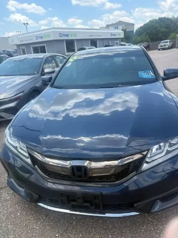 Honda Accord photo 5