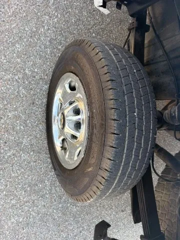 Chevrolet Silverado photo 15