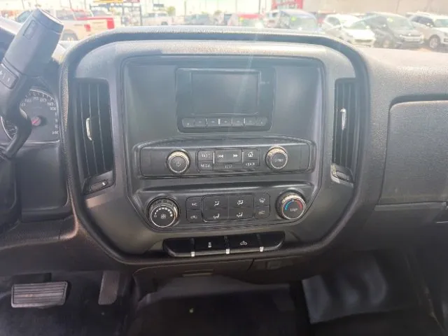 Chevrolet Silverado photo 12