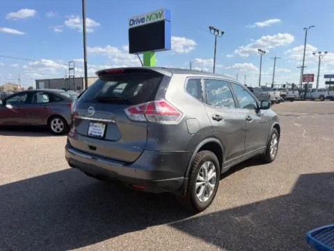 More photos of 2016 Nissan Rogue S at Drive Now Wichita, KS