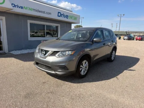 Gray 2016 Nissan Rogue S for sale in Wichita, KS