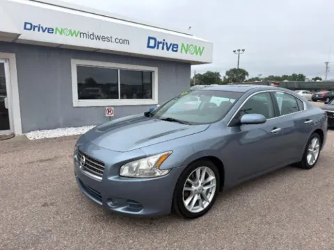 Gray 2011 Nissan Maxima 3.5 S for sale in Wichita, KS