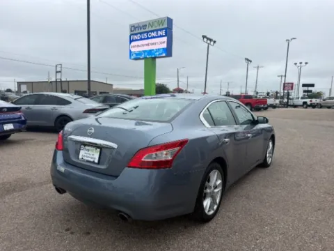 More photos of 2011 Nissan Maxima 3.5 S at Drive Now Wichita, KS
