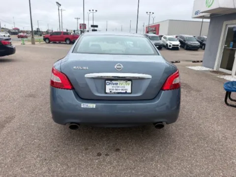 More photos of 2011 Nissan Maxima 3.5 S at Drive Now Wichita, KS