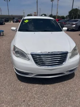 White 2012 Chrysler 200 Touring for sale in Wichita, KS