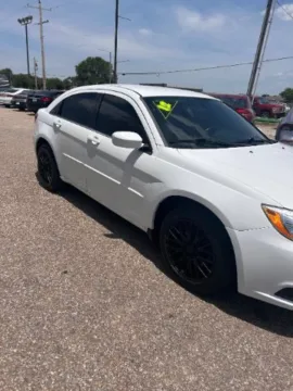 More photos of 2012 Chrysler 200 Touring at Drive Now Wichita, KS