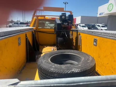 More photos of 2022 Ford Super Duty F-350 SRW XL XLT at Drive Now Wichita, KS