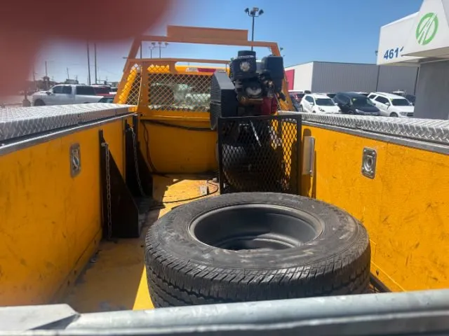 Ford F-350 photo 4