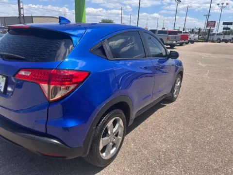 More photos of 2018 Honda HR-V LX at Drive Now Wichita, KS