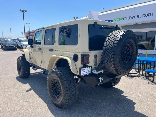 Jeep Wrangler photo 6