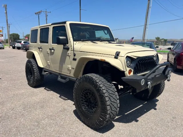 Jeep Wrangler photo 3
