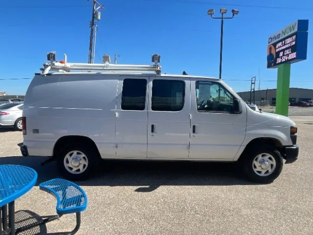 Ford Econoline photo 6