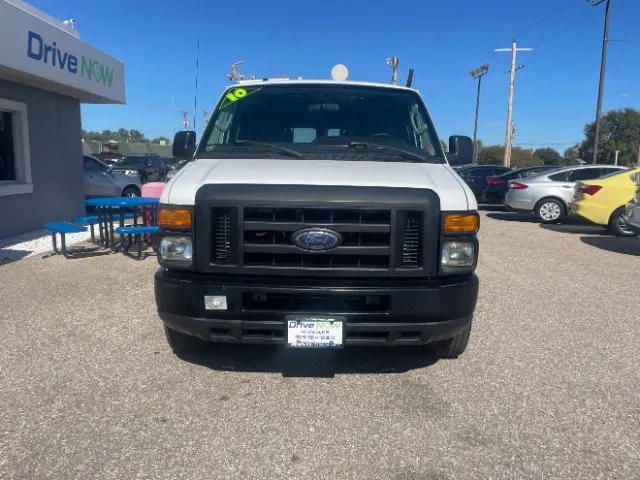 Ford Econoline photo 8