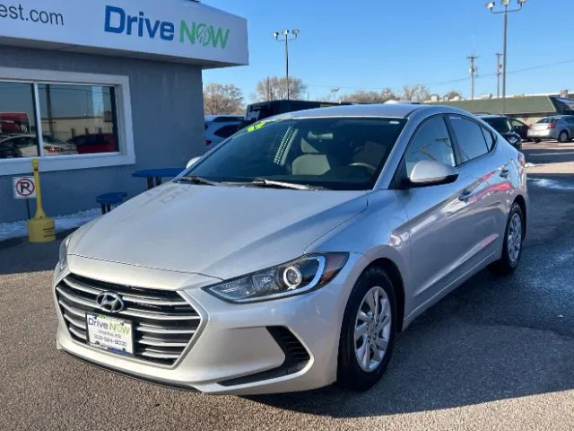 2017 Hyundai Elantra SE for sale in Wichita, KS