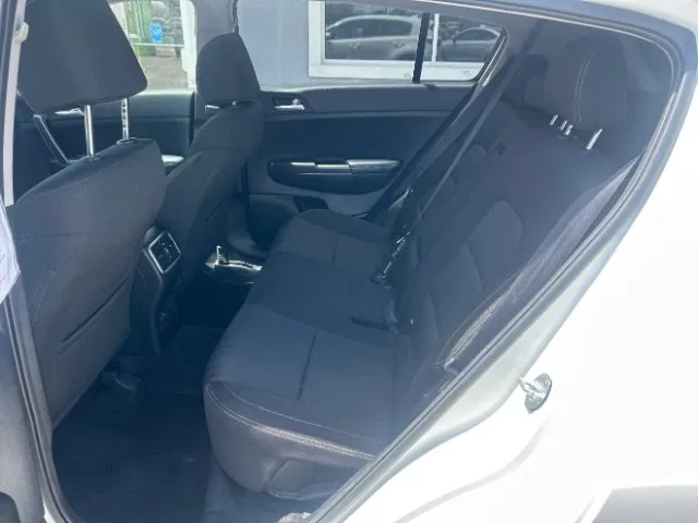 Kia Sportage photo 10