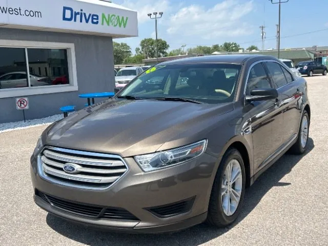 2016 Ford Taurus SE for sale in Wichita, KS