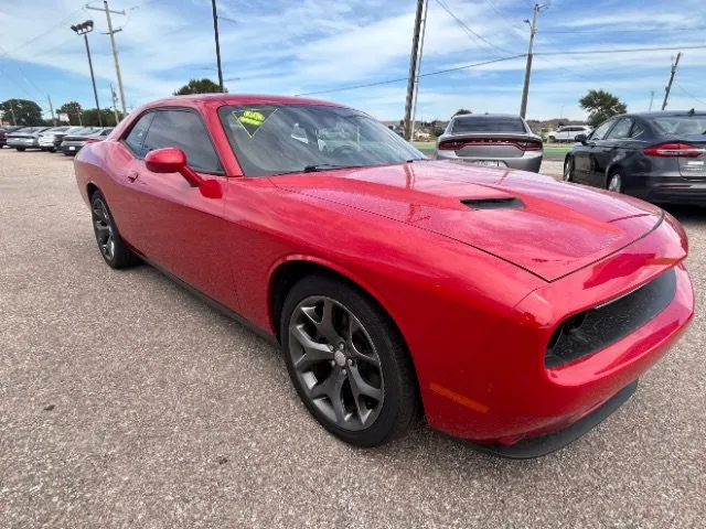 Dodge Challenger photo 6