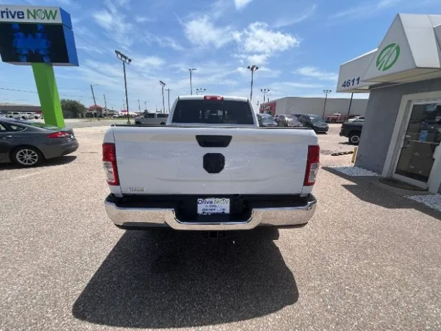Ram 2500 photo 8