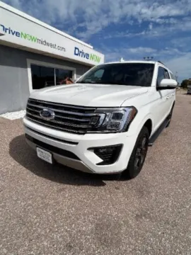 Photos of 2021 Ford Expedition Max XLT for sale in Wichita, KS at Drive Now Wichita