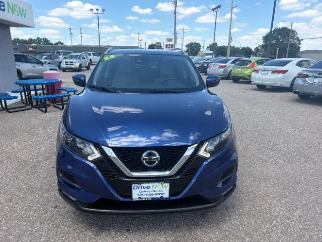 Nissan Rogue Sport photo 7