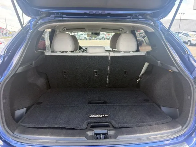 Nissan Rogue Sport photo 8