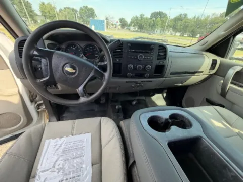 More photos of 2013 Chevrolet Silverado 3500 HD Work Truck at Drive Now Wichita, KS