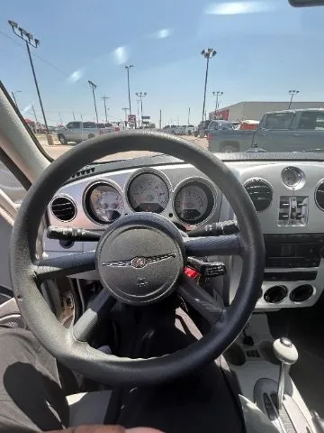 Chrysler PT Cruiser photo 13