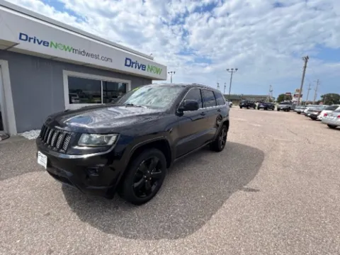 Photos of 2015 Jeep Grand Cherokee Altitude for sale in Wichita, KS at Drive Now Wichita