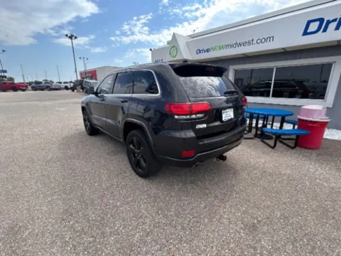More photos of 2015 Jeep Grand Cherokee Altitude at Drive Now Wichita, KS