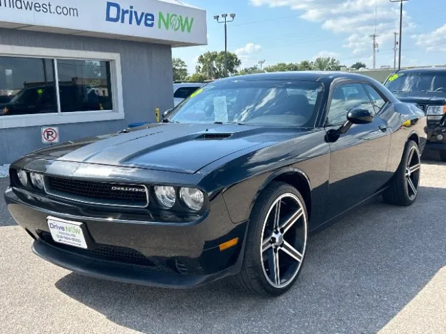 2013 Dodge Challenger SXT for sale in Wichita, KS