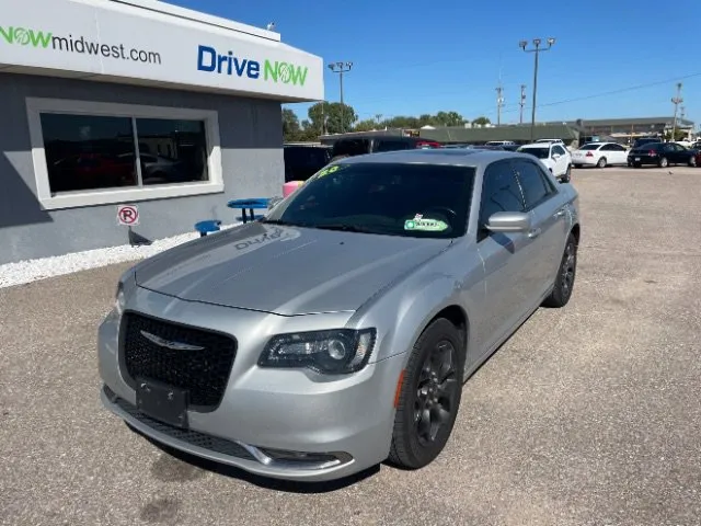 2020 Chrysler 300 S for sale in Wichita, KS