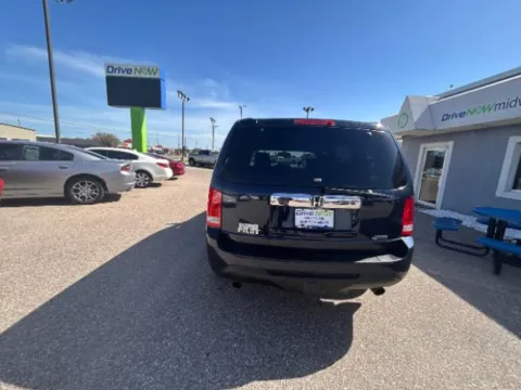 More photos of 2012 Honda Pilot EX-L at Drive Now Wichita, KS