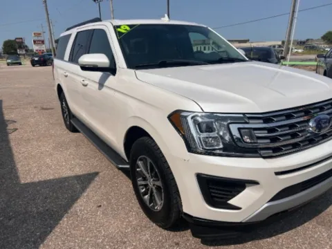 White 2019 Ford Expedition Max XLT for sale in Wichita, KS